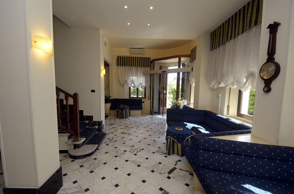 Hotel Gigliola カマイオーレ エクステリア 写真