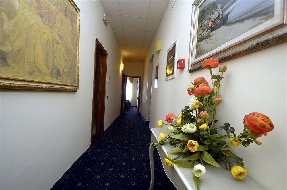 Hotel Gigliola カマイオーレ エクステリア 写真