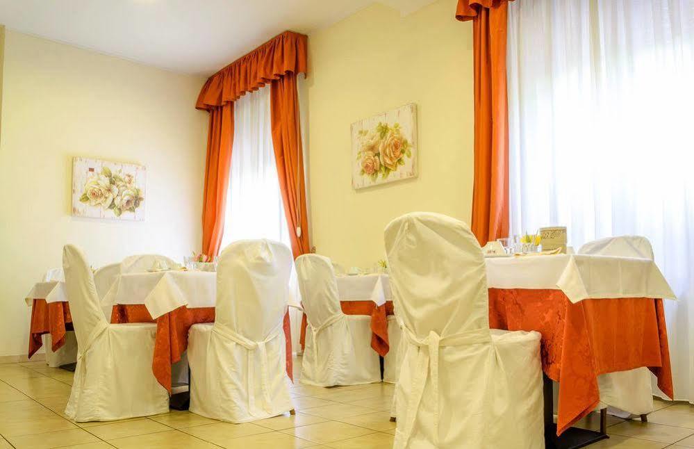 Hotel Gigliola カマイオーレ エクステリア 写真